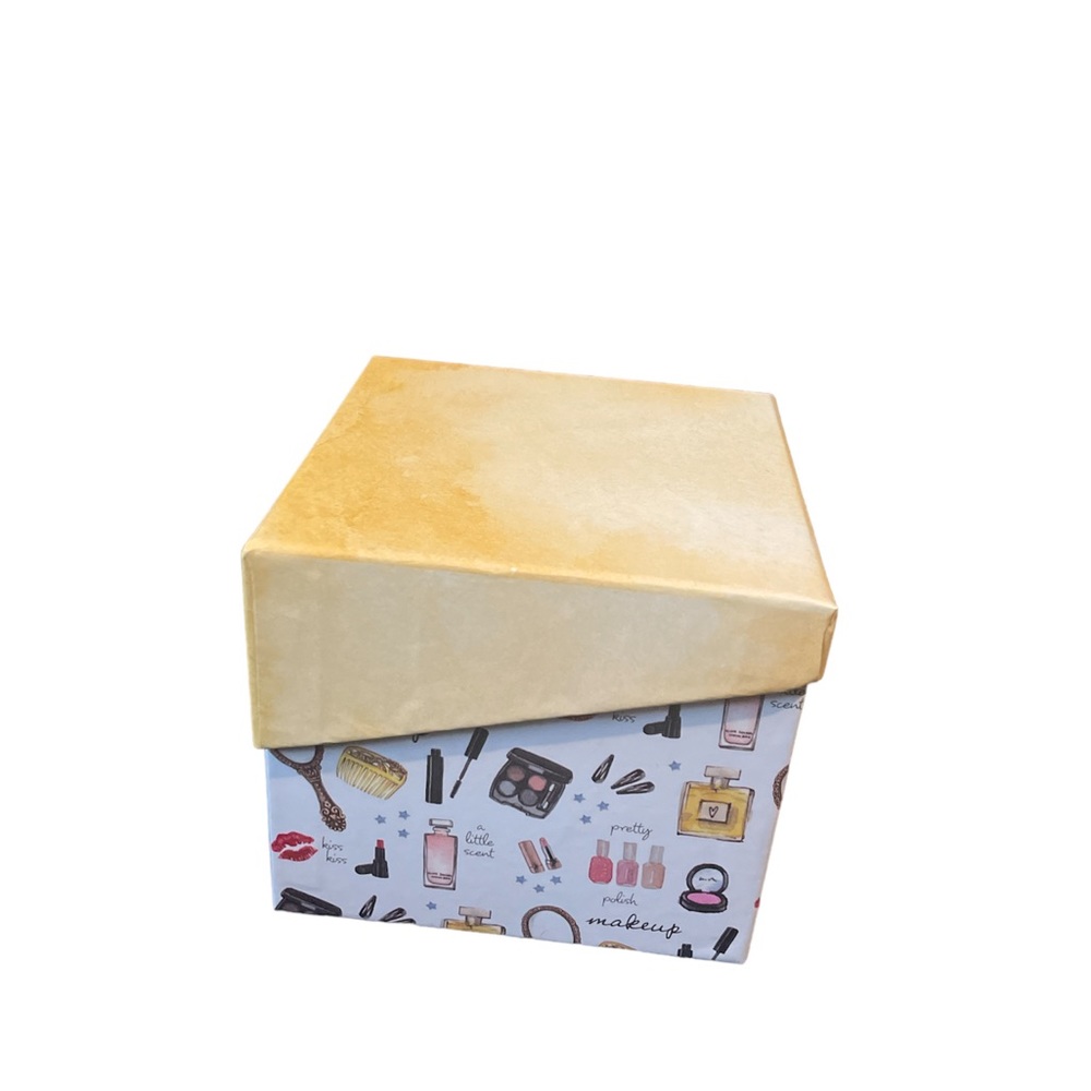 Lash, Hair, sleep mask and accessories Box